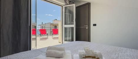 2 bedrooms, iron/ironing board
