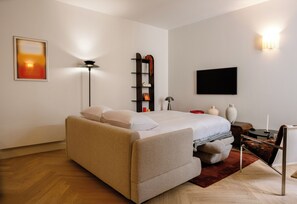 Apartamento Confort (Marais 1) | Cortinas opacas, tabla de planchar con plancha, cunas gratuitas