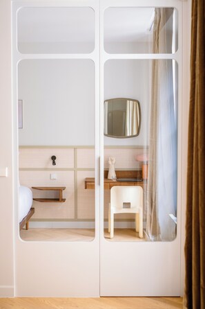 Apartament Comfort (Marais 1) | Cortines opaques i habitacions insonoritzades 