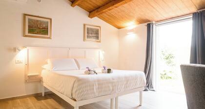 Podere 109-BioWine: Exclusive Villa with Hot Tub in the Tuscan Maremma