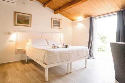 Podere 109-BioWine: Exclusive Villa with Hot Tub in the Tuscan Maremma