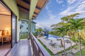 House | 2 bedrooms - Condo With Stunning Beach and Wildlife Views (Bahía Ballena)