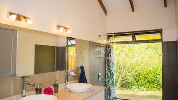 House, Smoking | 3 bedrooms