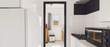 Refrigerador, microondas, horno y lavavajillas