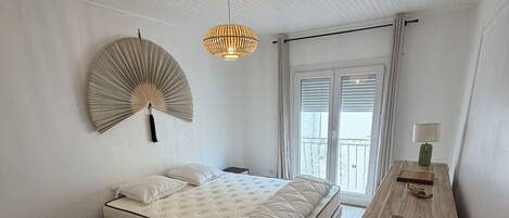 2 bedrooms, iron/ironing board, free WiFi
