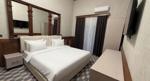 CityWalk Boutique Hotel