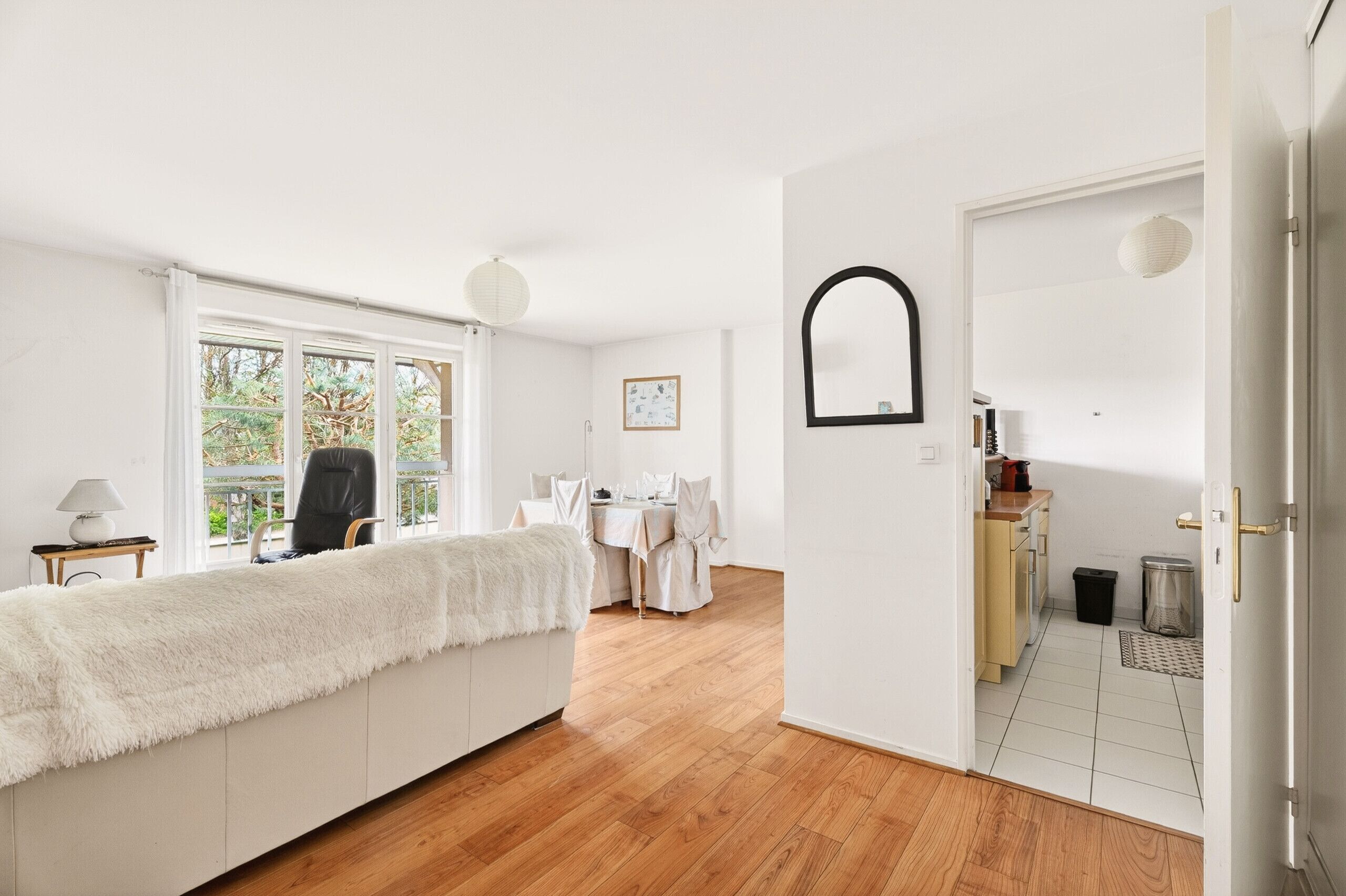 2 chambres, fer et planche à repasser, accès au Wi-Fi (inclus)