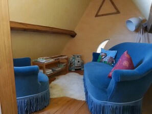 Interior - Holiday Home 'Gîte Le Point Du Jour' with Wi-Fi (Lefaux)