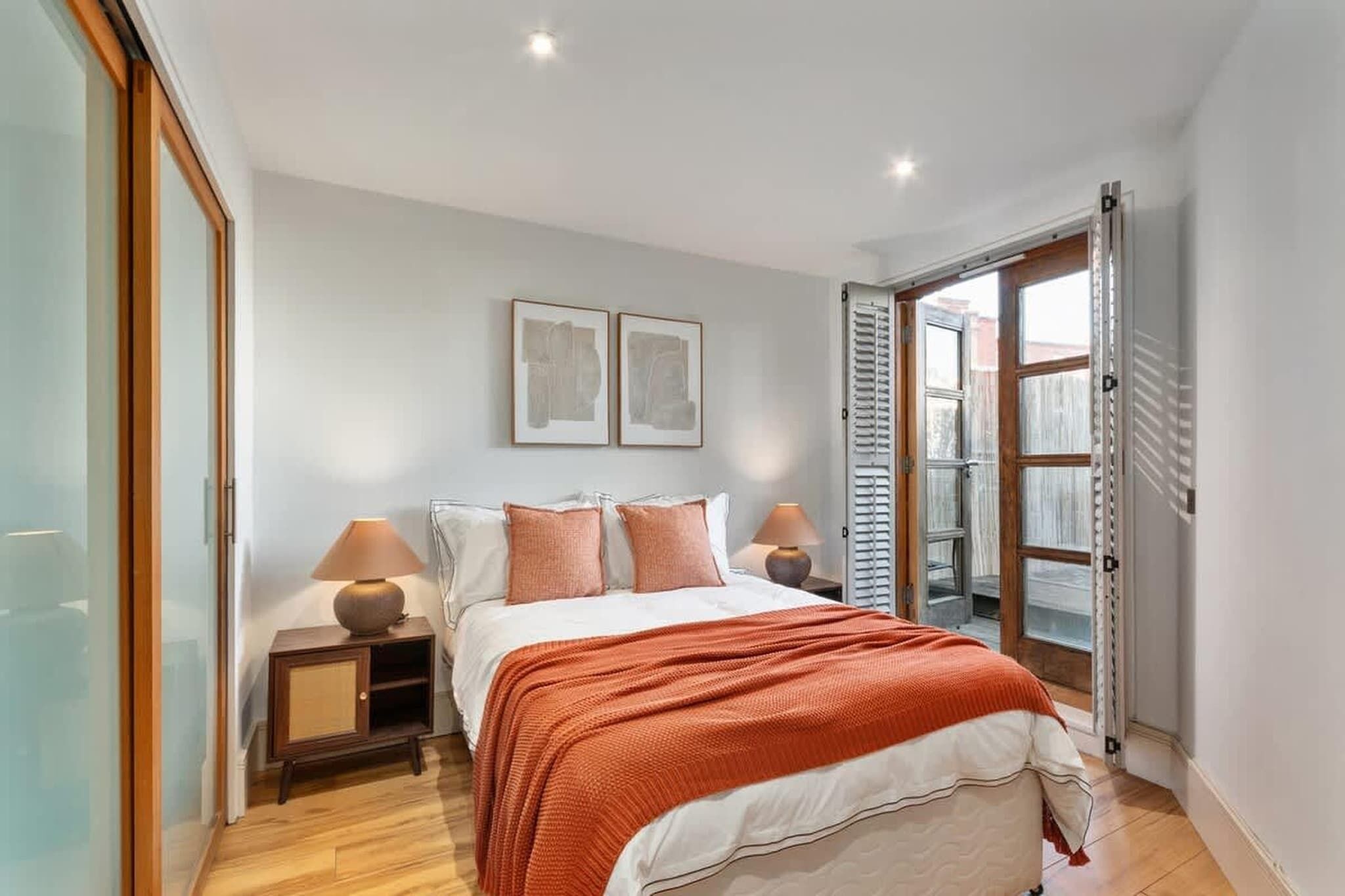 1 bedroom, iron/ironing board, travel cot, free WiFi