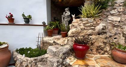 Apartment 'Antonia' mit Bergblick, WLAN und Klimaanlage