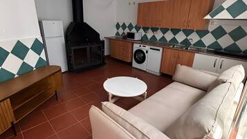 Fernseher, Kamin