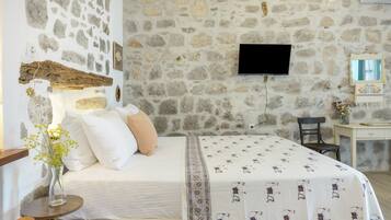 1 chambre, fer et planche à repasser, Wi-Fi, draps fournis