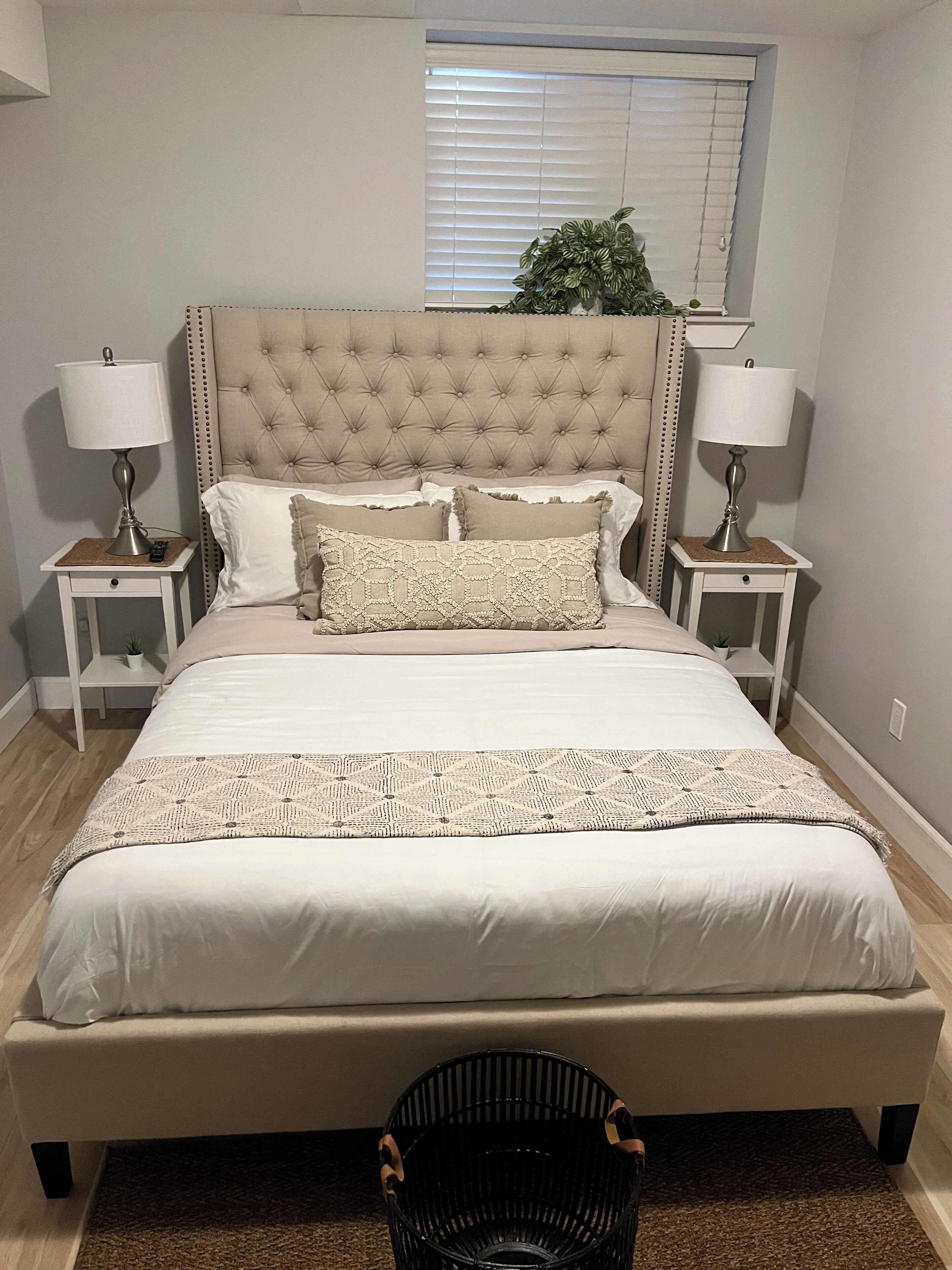 1 habitación, tabla de planchar con plancha, wifi y ropa de cama 