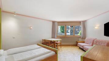 1 camera, Wi-Fi, lenzuola