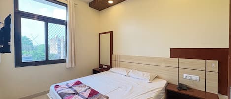 Deluxe Double Room | Desk, WiFi (free)