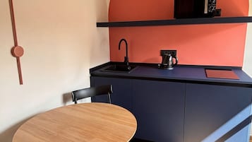 Senior Suite | Private kitchen | Fridge, microwave, stovetop, espresso maker