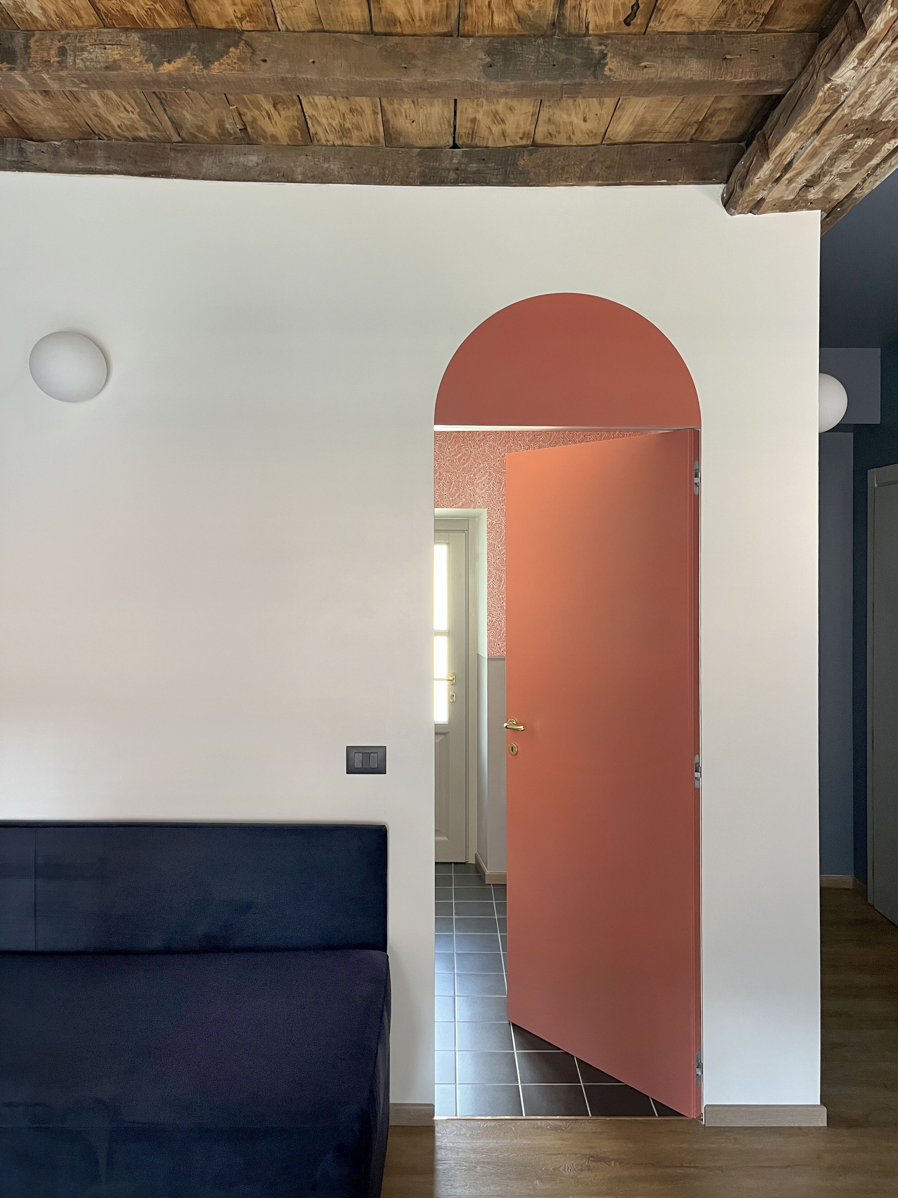 Senior Suite | Bathroom | Designer toiletries, hair dryer, slippers, bidet