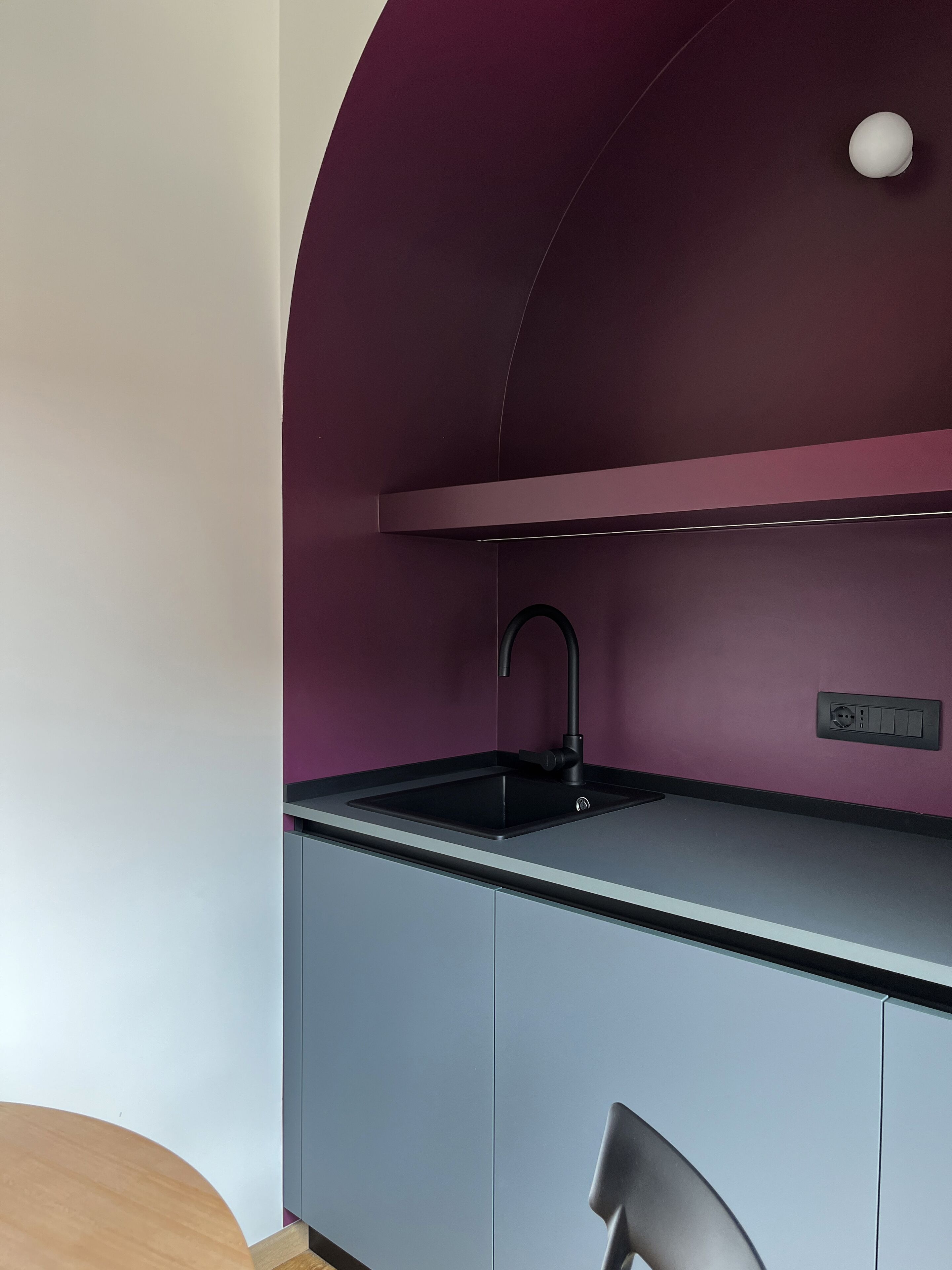 Deluxe Suite | Private kitchen | Fridge, microwave, stovetop, espresso maker