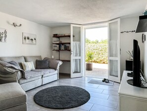 TV - Al CasAle - Gallurese Countryside (Olbia)
