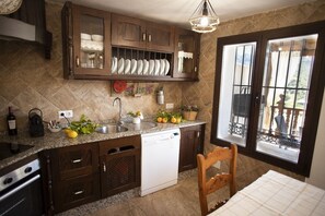Private kitchen - LA POSADA DE LA MUELA (ALGODONALES Cadiz)