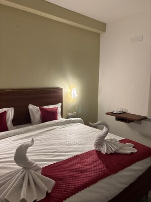 Basic Double Room - Hotel Ivory Towers Mysore  (Mysuru)