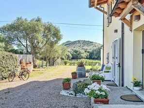 House, Patio, Garden View | Property grounds - Al CasAle (Olbia)