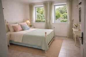 Iron/ironing board, travel cot, free WiFi, bed sheets - Villa Kohyli by Mediterà (Paros)