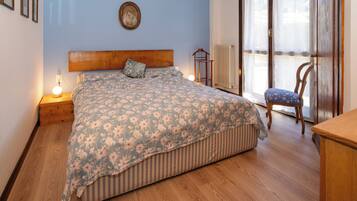 3 bedrooms, WiFi, bed sheets