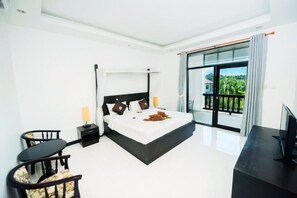 Room - Phuket Monaburi Boutique Hotel - Deluxe Double Room 4 (Tambon Rawai)