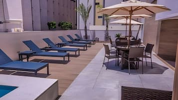 Superior Penthouse, Lanai, Sea View | Outdoor dining