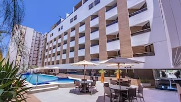 Superior-Penthouse, Veranda, Meerblick | Pool