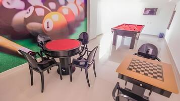 Superior-Penthouse, Veranda, Meerblick | Spielezimmer