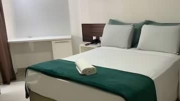 Apartment | Desk, free WiFi