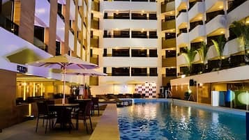 Superior Penthouse, Lanai, Sea View | Pool | Outdoor pool