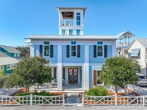Exterior - 🏖️Private Pool | Steps to Beach Access | Sea La Vie Seaside🏖️ (Santa Rosa Beach)