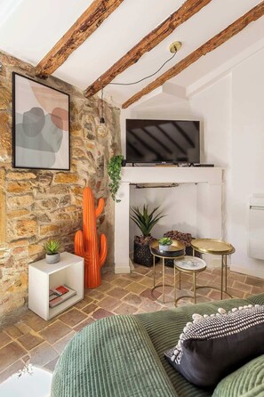 TV, offices