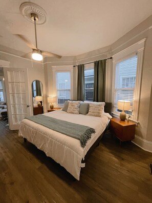 2 bedrooms, iron/ironing board, WiFi, bed sheets - The Cozy Historic Retreat 2 BR (Jacksonville)