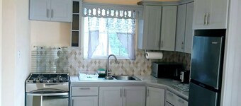 Fully furnished 2-bedroom apartment with AC in Saint George