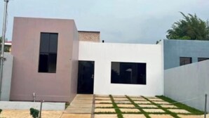 Property grounds - Casa Confort Ahuachapan/ 3 suites with AC & Smart Tvs (Ahuachapan centro)