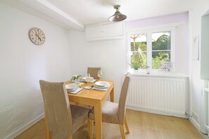 Dining - Lavender Cottage (Gillingham)