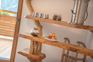 Interior - Apartment "Wohnung Rosengarten Wieserhof" with Mountain View, Shared Garden & Wi-Fi (Aica di Sopra)