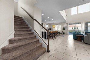 Interior - 6 mins to Disney • Game/Themed Rooms • Pool & Spa (Kissimmee)