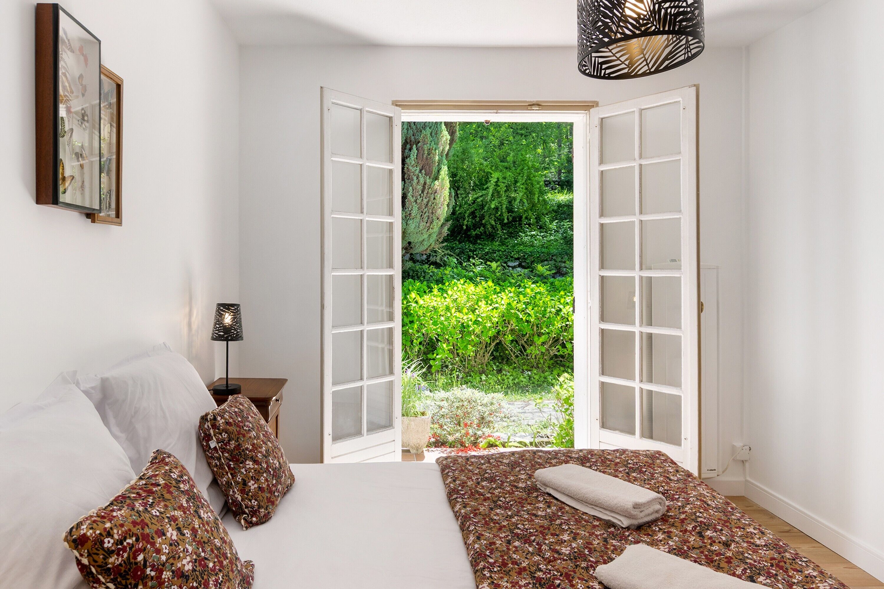 4 quartos, ferros/tábuas de passar roupa, Wi-Fi, roupa de cama