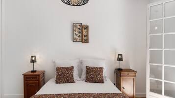 4 chambres, fer et planche Ă repasser, Wi-Fi, draps fournis