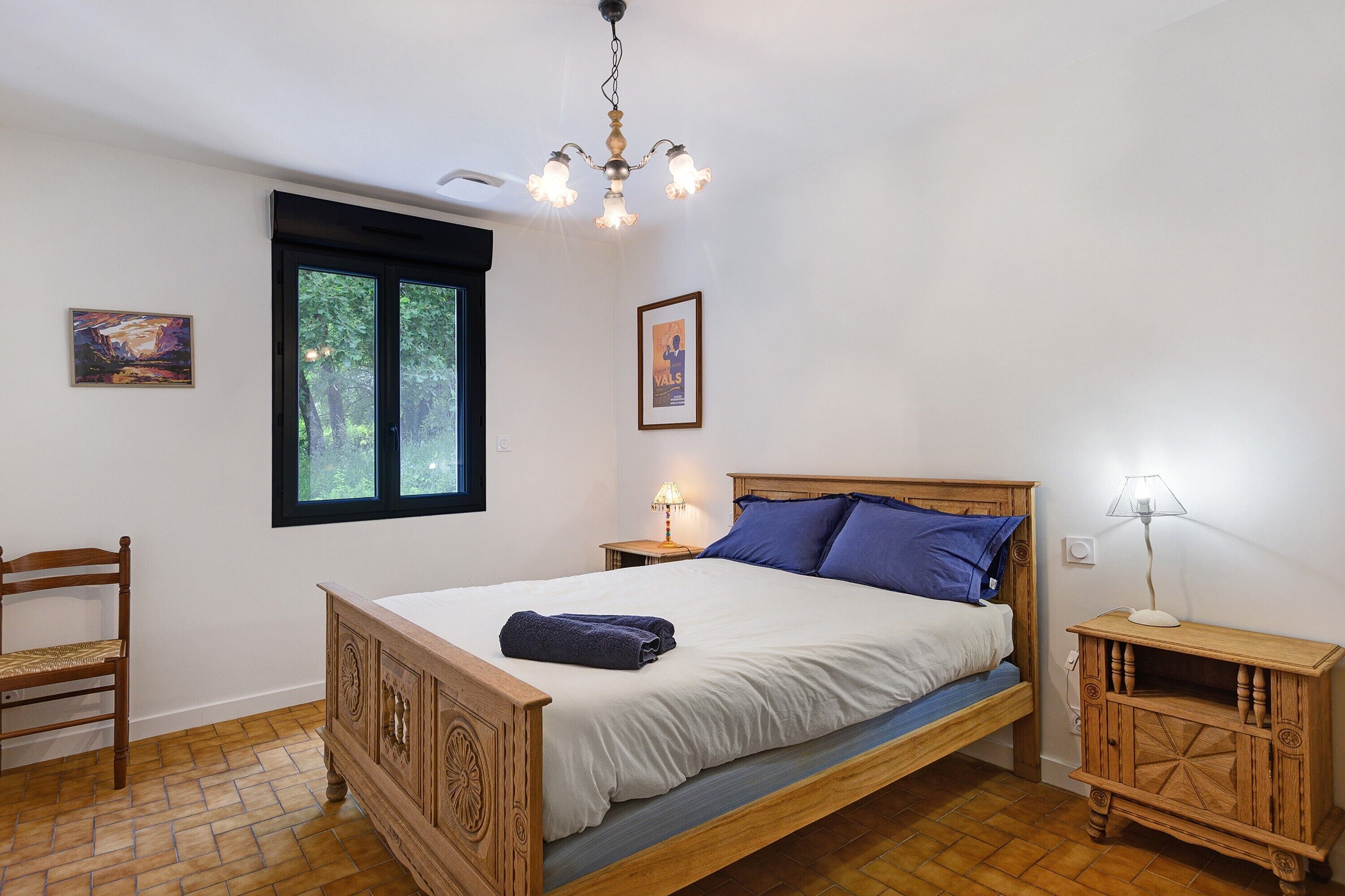3 bedrooms, WiFi, bed sheets
