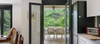 Holiday Home “La Clémenguite” with Mountain View, Wi-Fi and Air Conditioning
