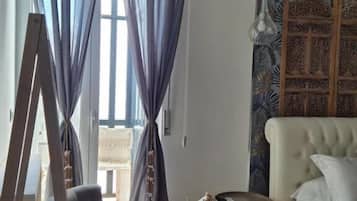 Standard Double Room | Living area