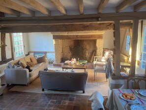 Living area - Pretty Norman cottage in the heart of the Auge region. Quietly. 4000 m2 plot (Livarot-Pays-d'Auge)