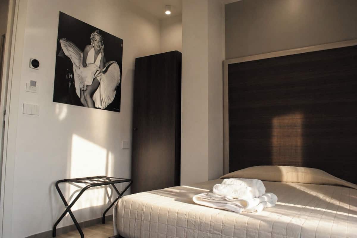 Single Room, 1 Large Single Bed, Ensuite