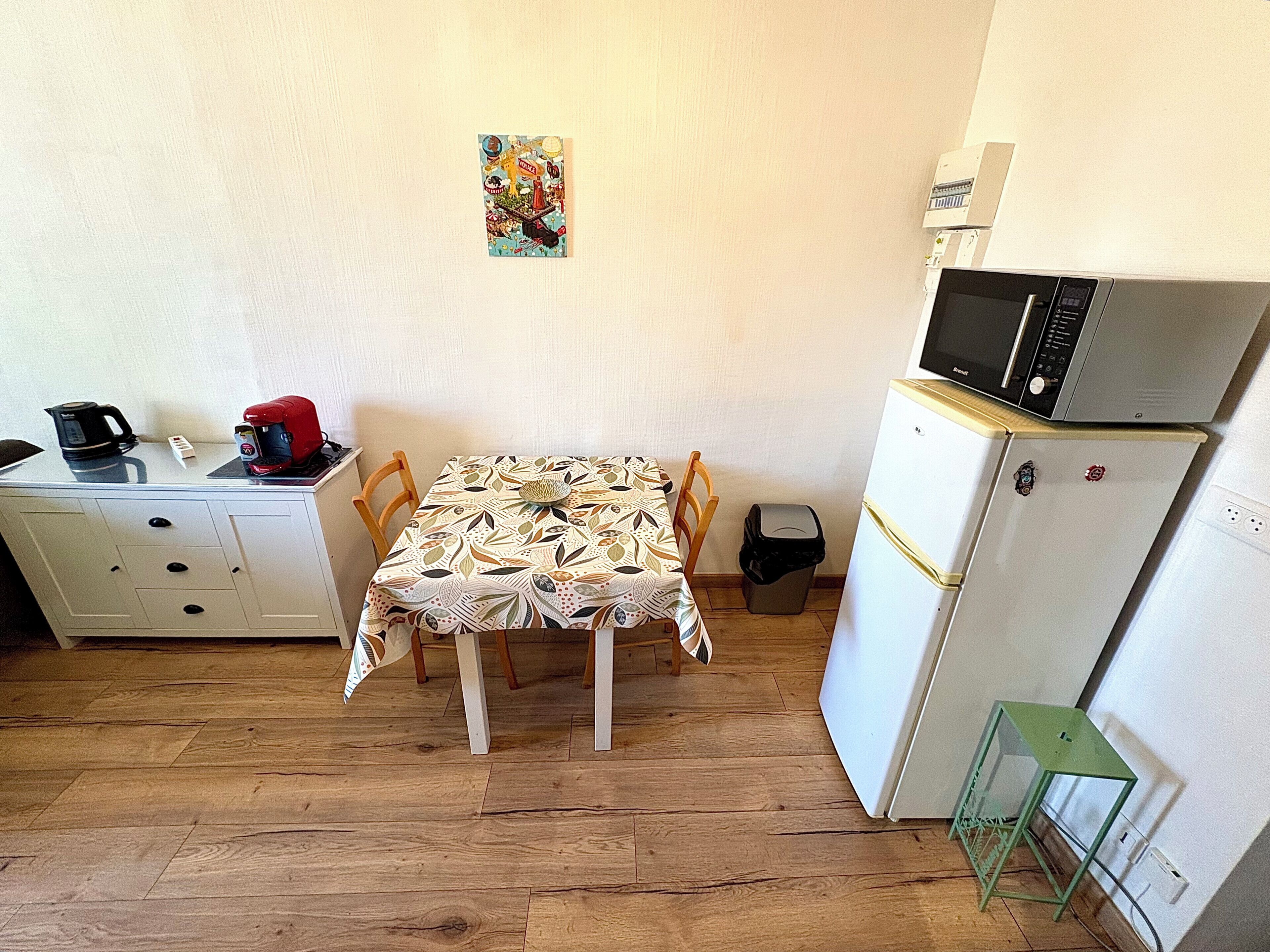Fridge, microwave, coffee/tea maker